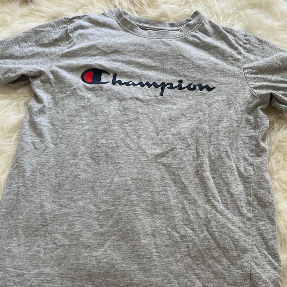 Champion t shirt